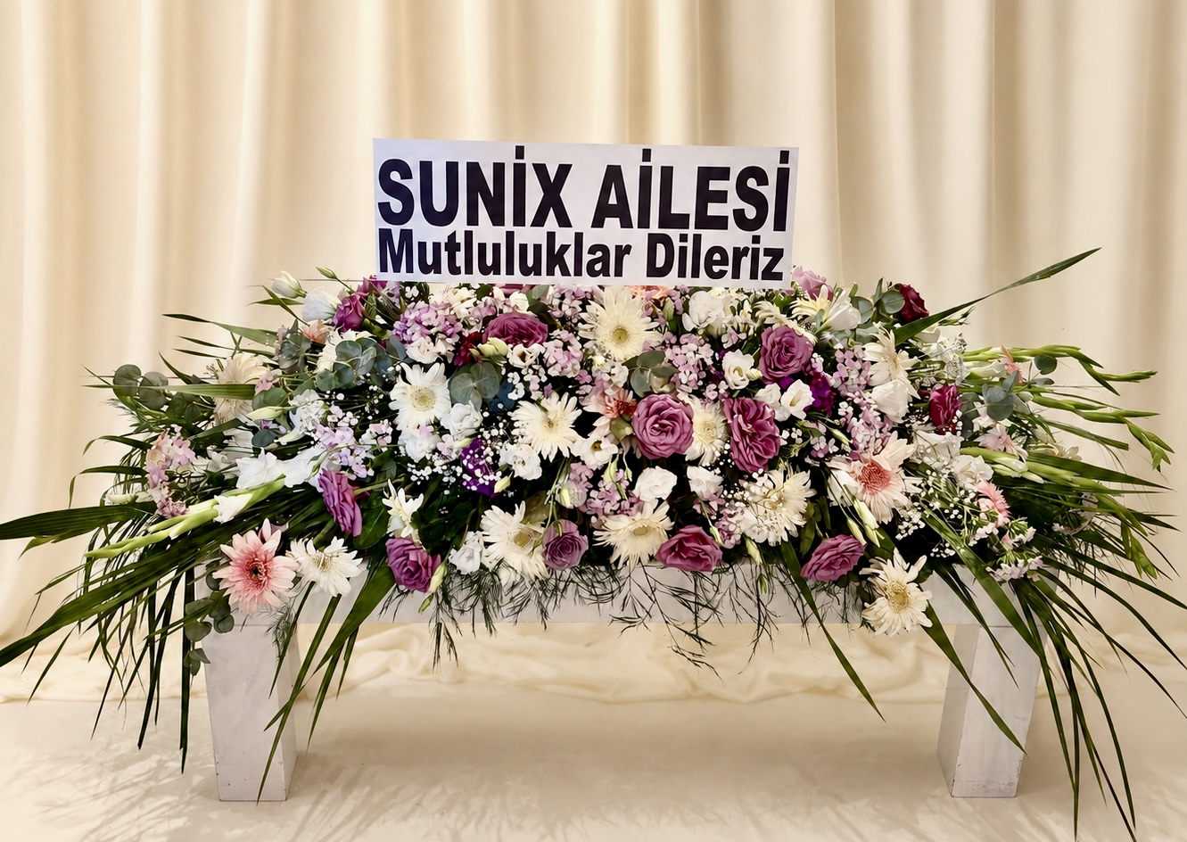 Masa çiçek